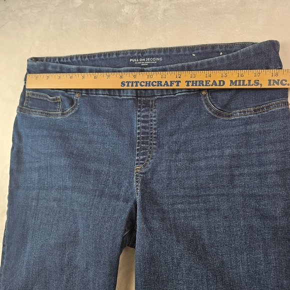 Chicos Pull On Jeggings 16R Dark Blue Denim Jeans Chicos Size 3R - Picture 2 of 10